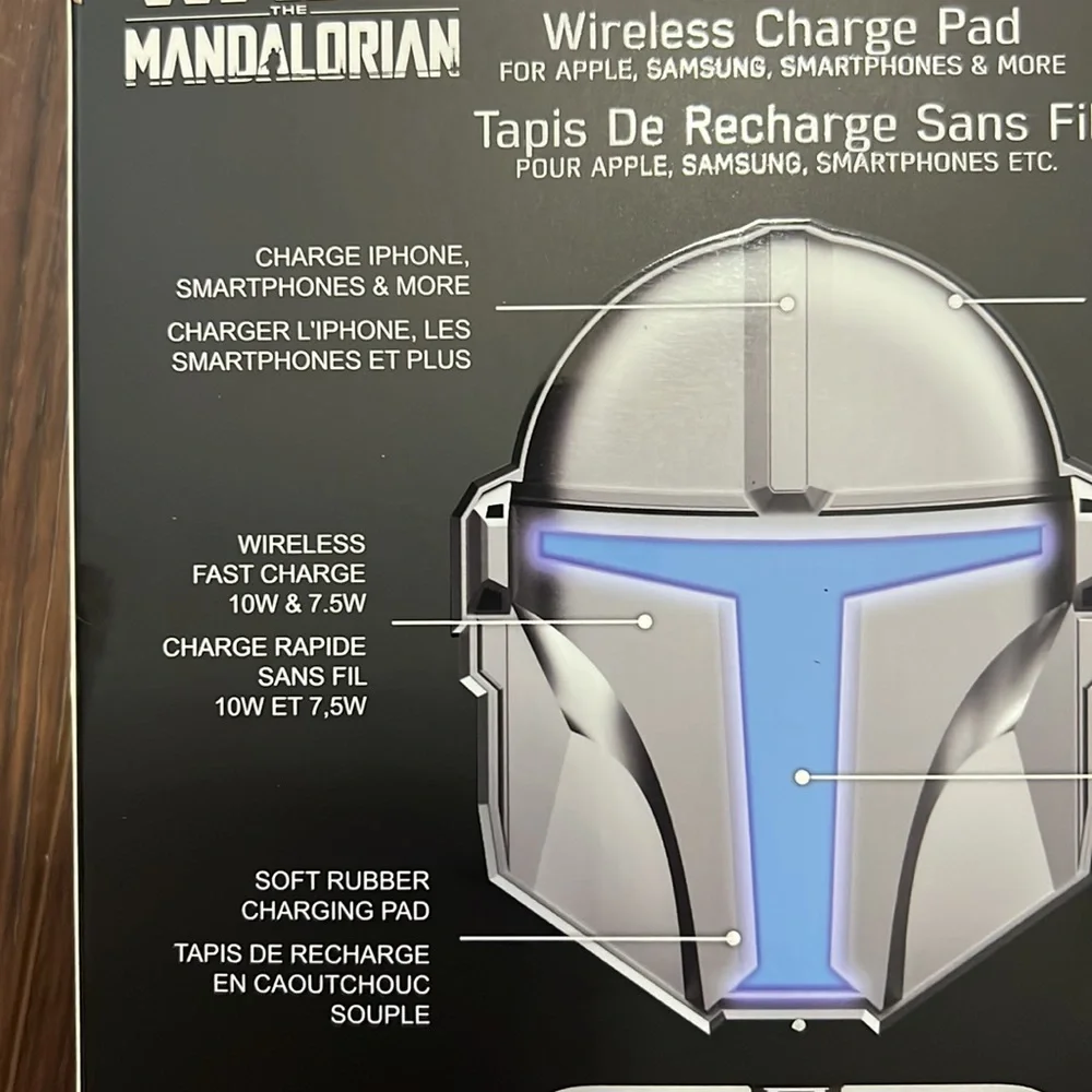 Star Wars Mandalorian Wireless Charge Pad New in factory sealed box Disney - Picture 7 of 14